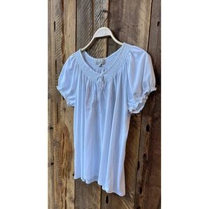 Carolyn Taylor Woman 1X White Embroidered Peasant Top Short Sleeve